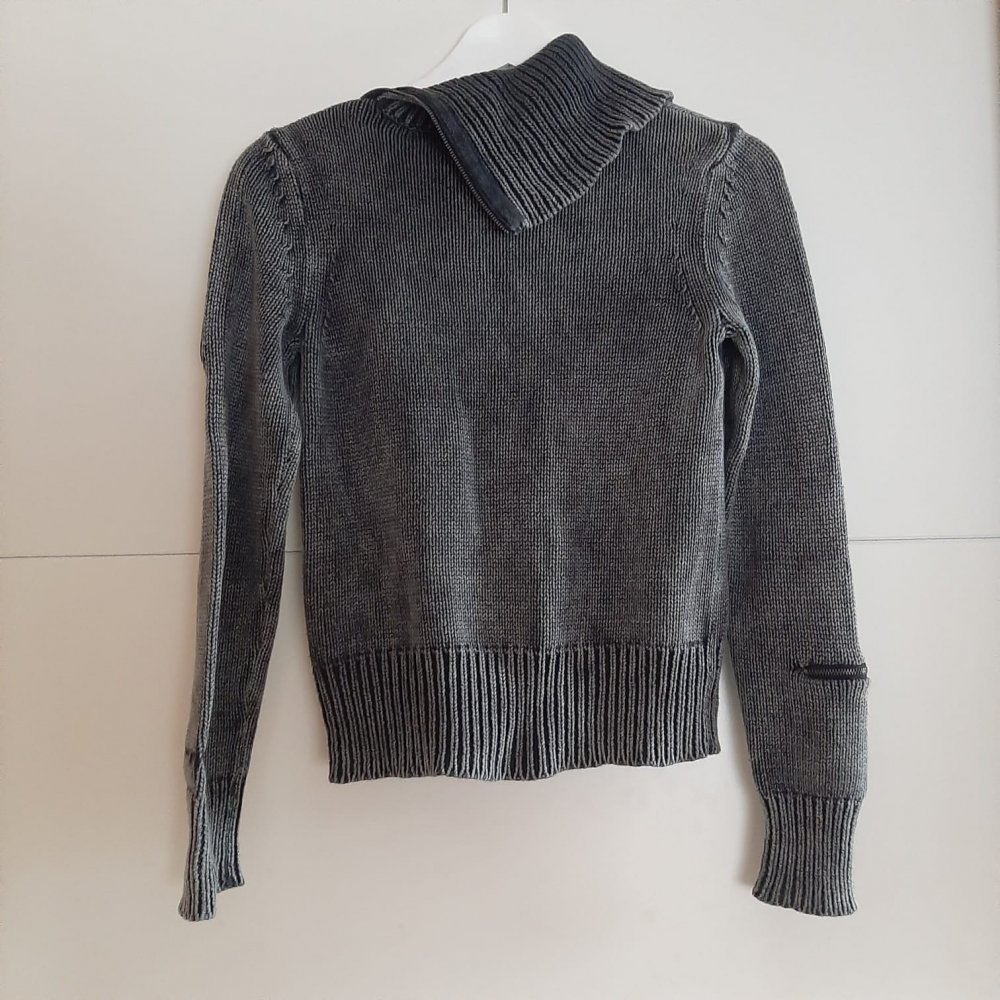 Grauer Esprit Strickpullover