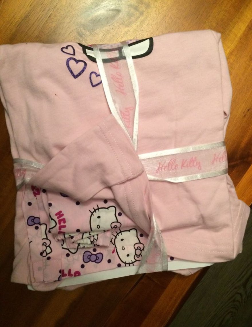Hello Kitty Schlafanzug