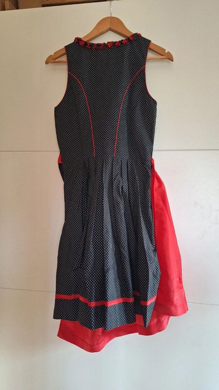 Wiesnkönig Dirndl
