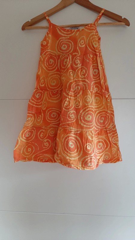 Orangenes Sommerkleid