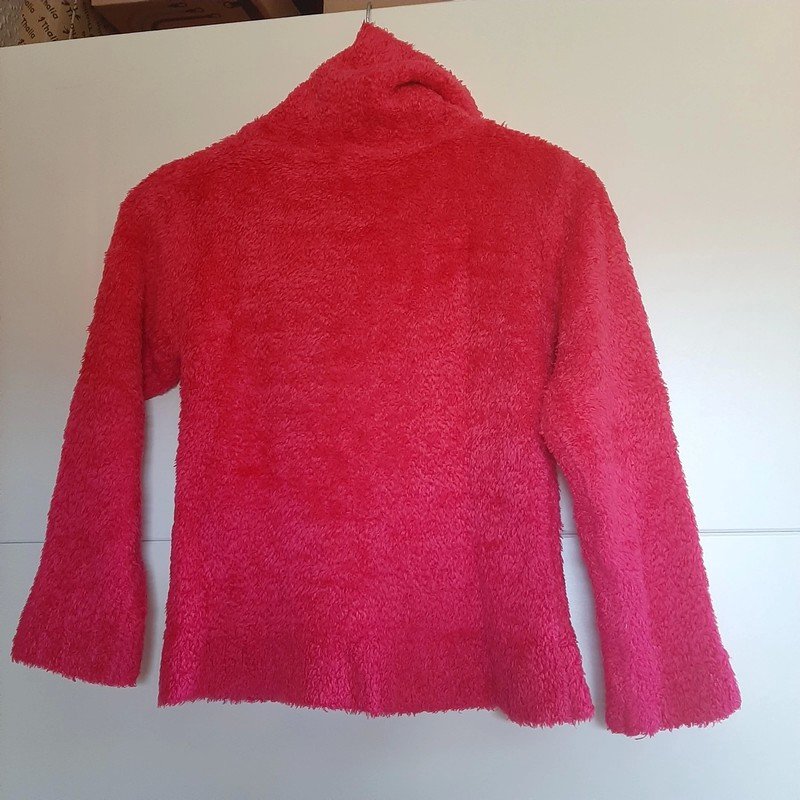 Pinker Kuschelpullover mit Rollkragen