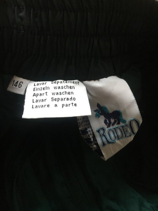 Grüne Schneehose