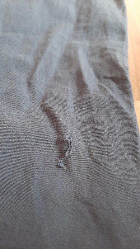 Blaue Stoffhose