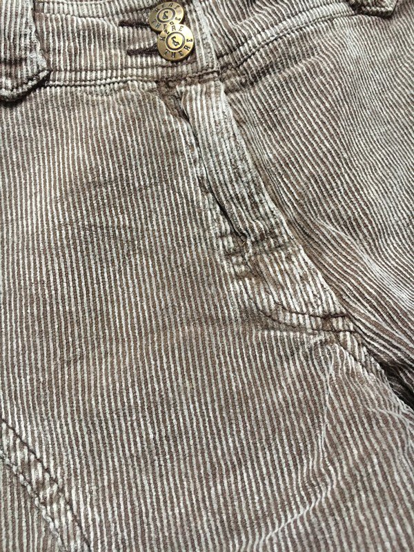 Braune Kordhose