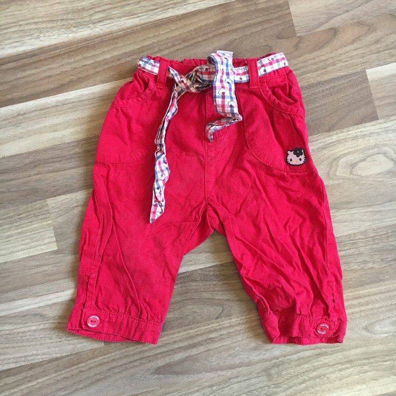 Rote Hello Kitty Hose