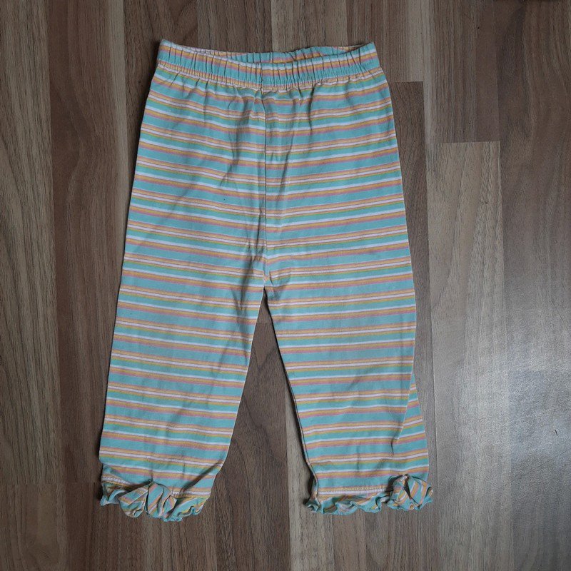 Bunte Hose gestreift