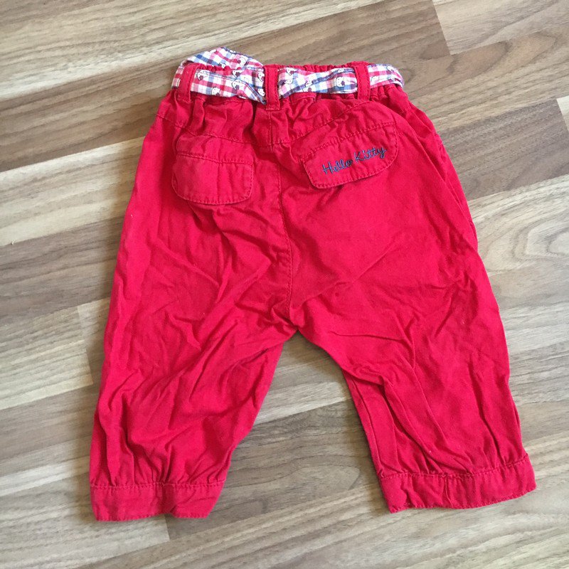 Rote Hello Kitty Hose