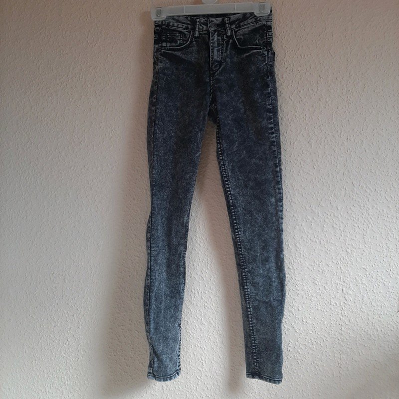 Graue Jeans (washed)