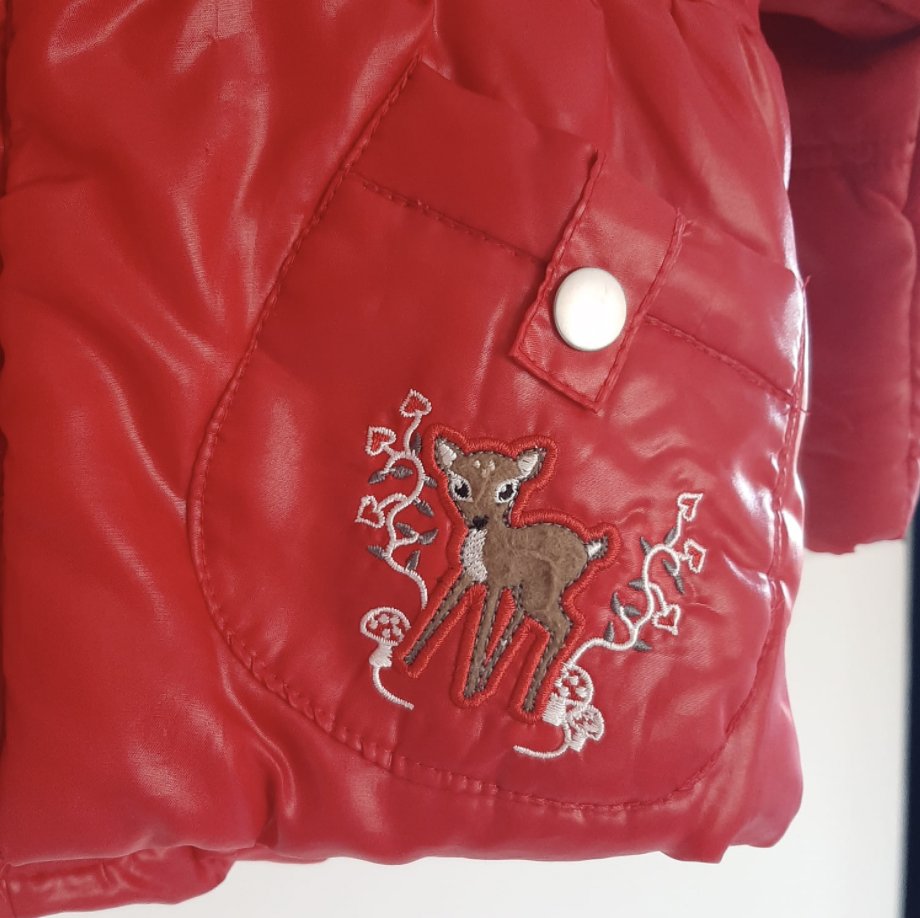 Pinke Jacke (Reh)