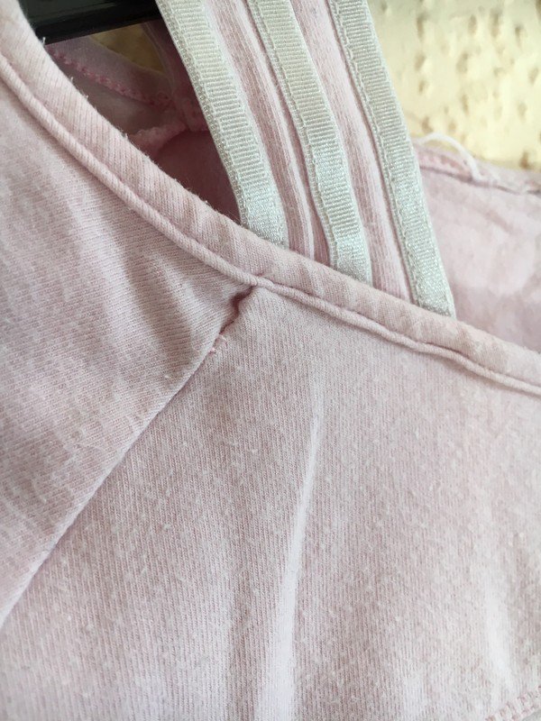 Rosa Adidas Shirt