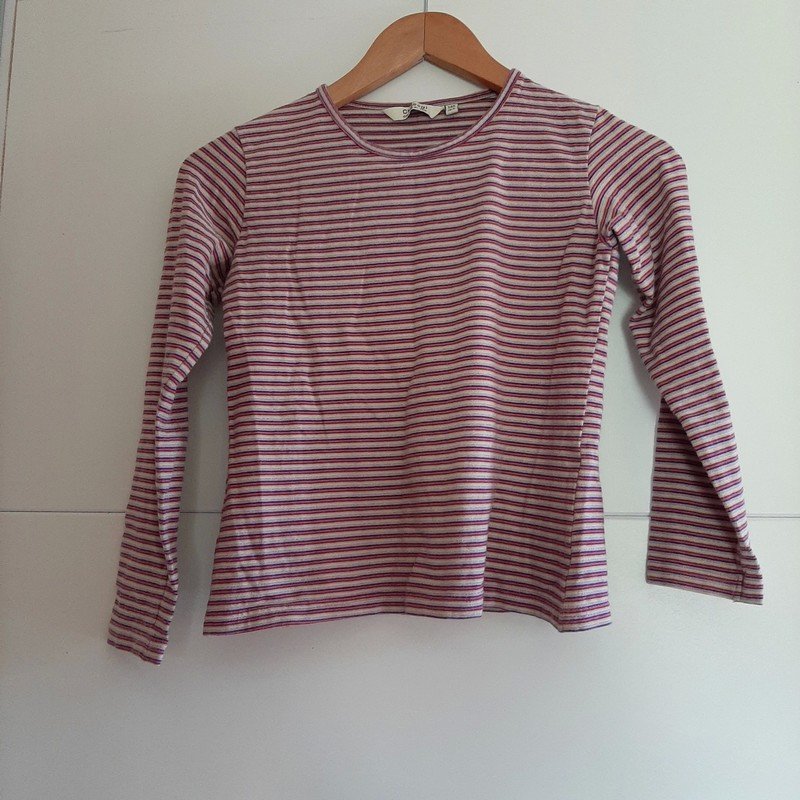 Gestreifter Pulli mit Gitzerfäden