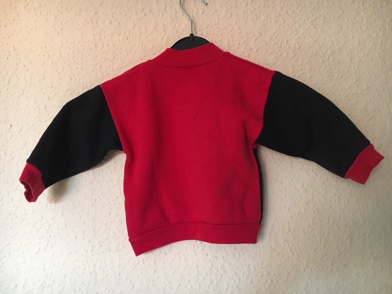 Roter Pullover (Clown)