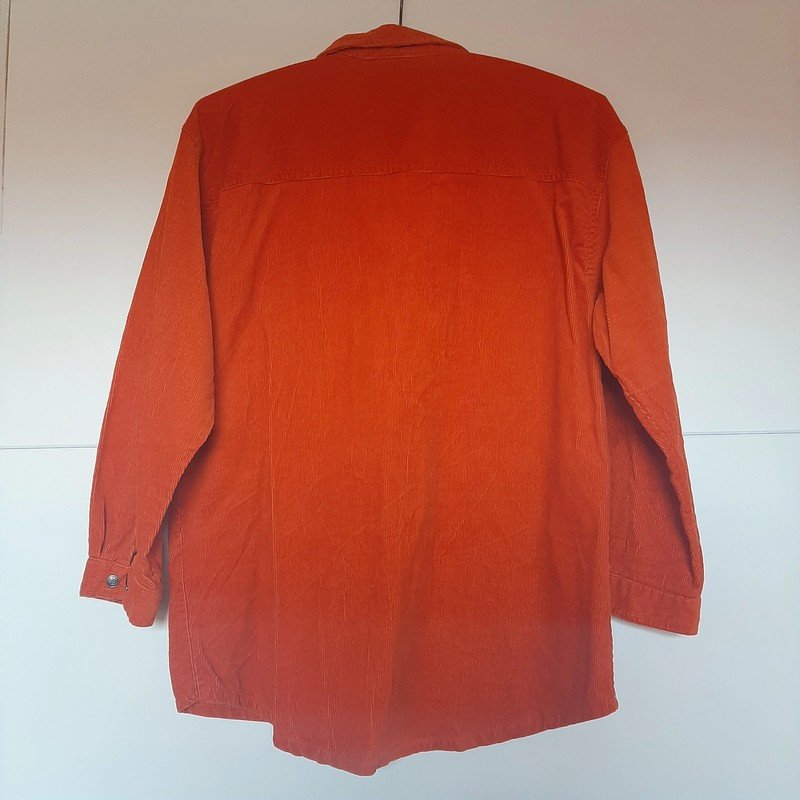 Orangene Kordjacke mit Reißverschluss
