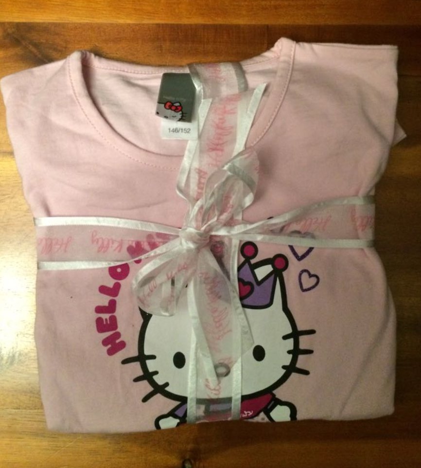 Hello Kitty Schlafanzug