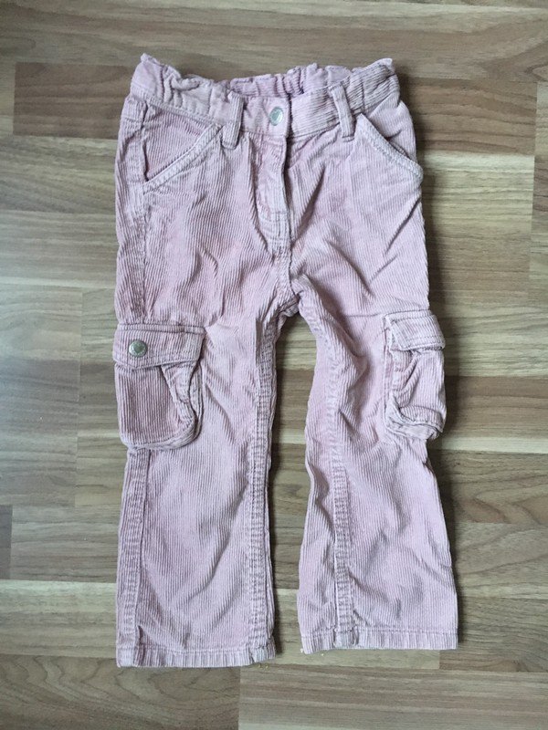 Rosa Kordhose