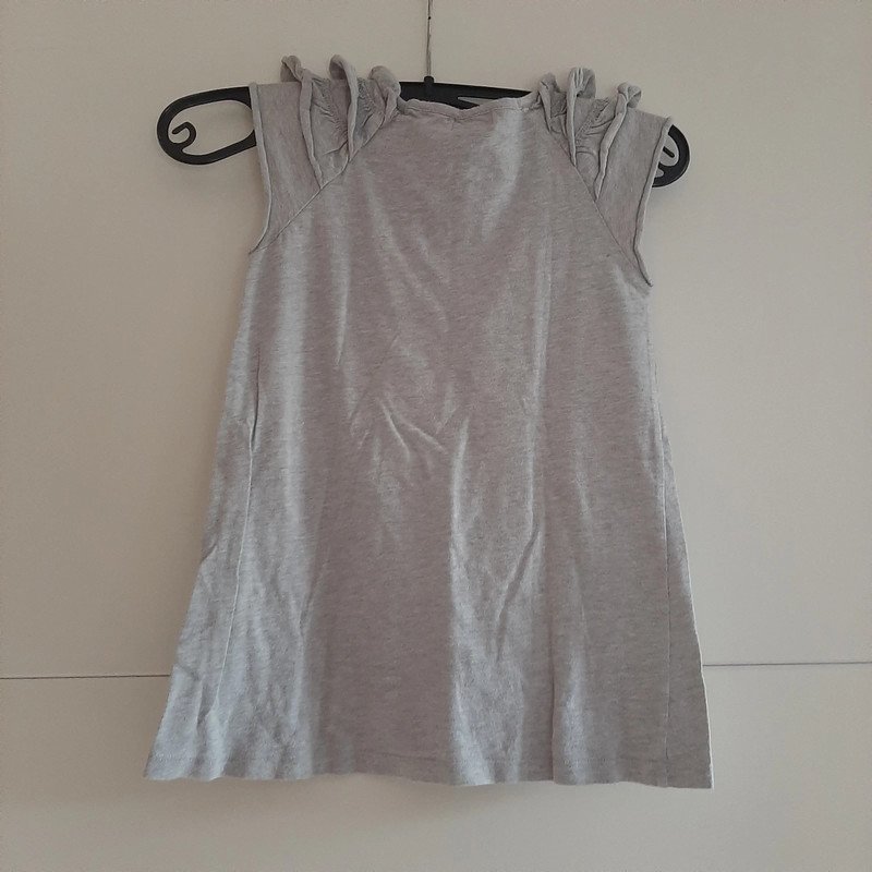 Graues T-Shirt Schmetterling