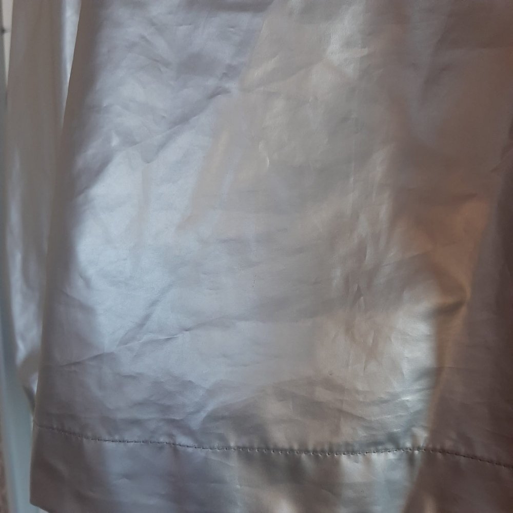 Silberne Jacke