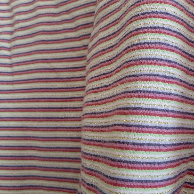 Gestreifter Pulli mit Gitzerfäden