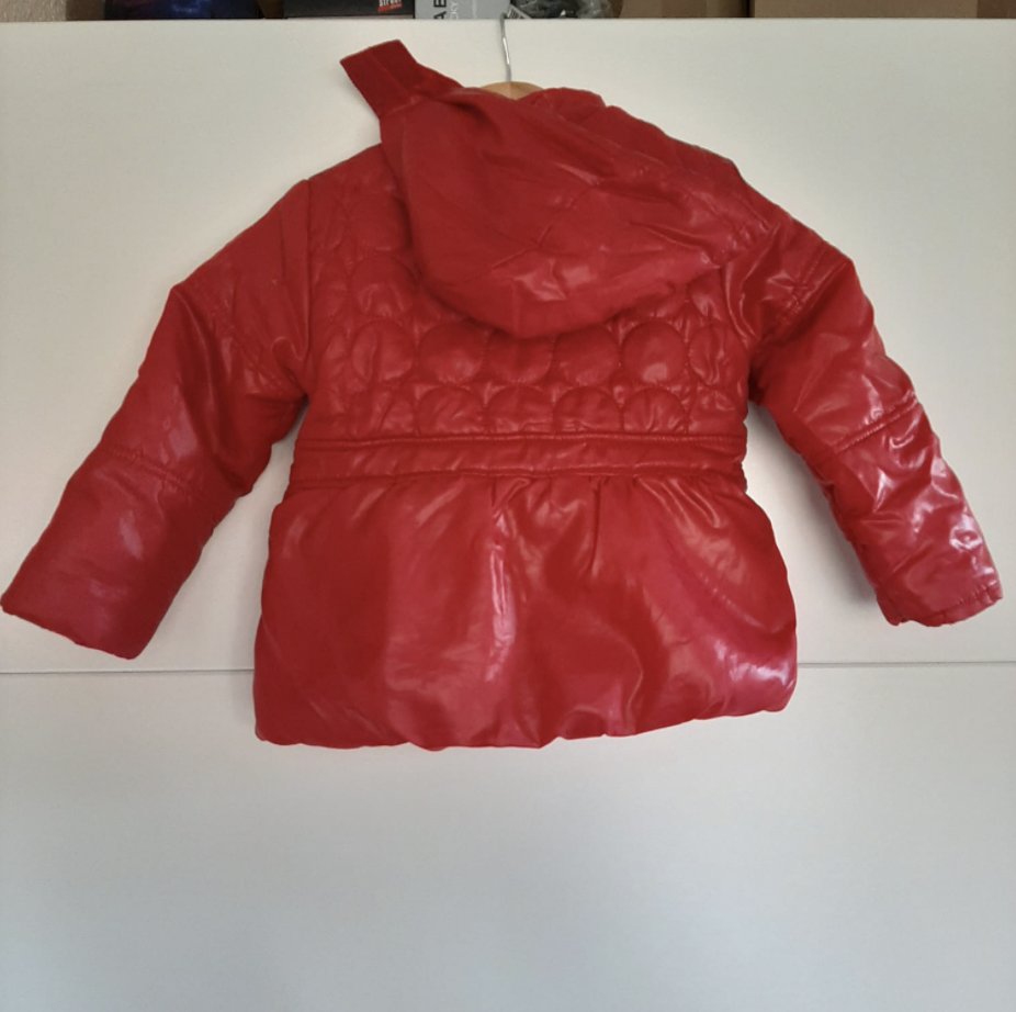 Pinke Jacke (Reh)