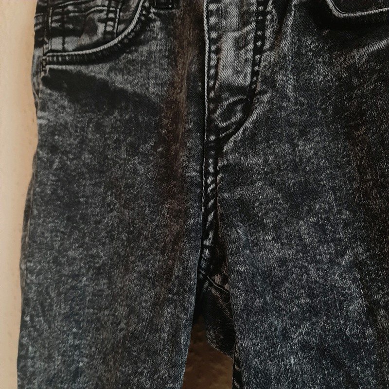 Graue Jeans (washed)