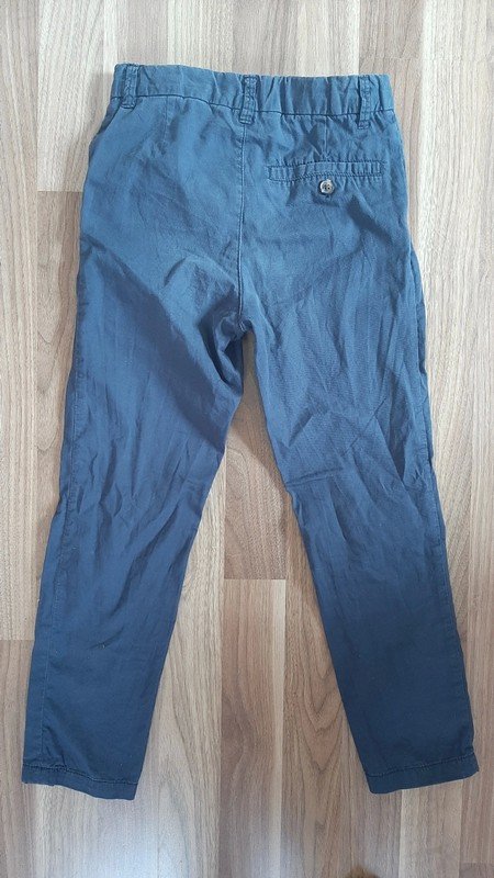 Blaue Stoffhose