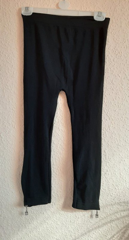 Schwarze 3/4 Leggings