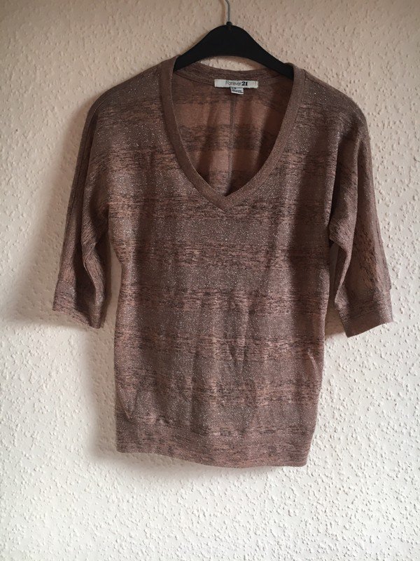 Brauner Glitzerpulli