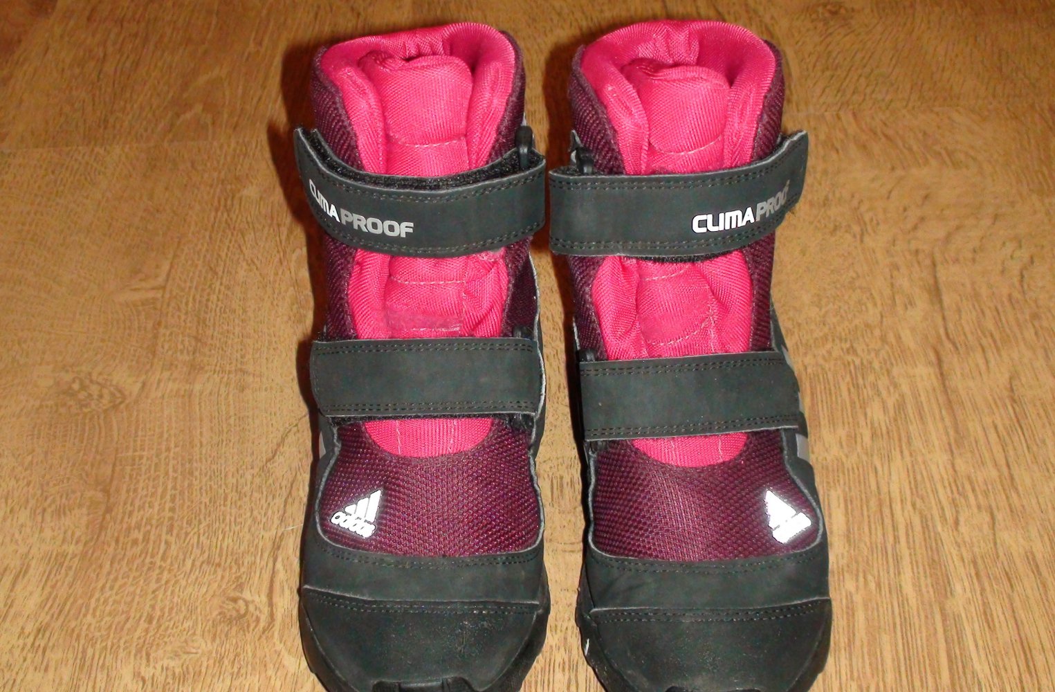 Adidas neuwertige Winter Stiefel Gr.30
