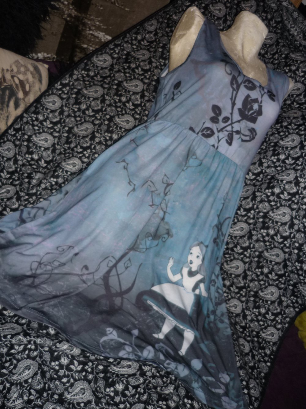 Alice im Wunderland Kleid Gr. XL