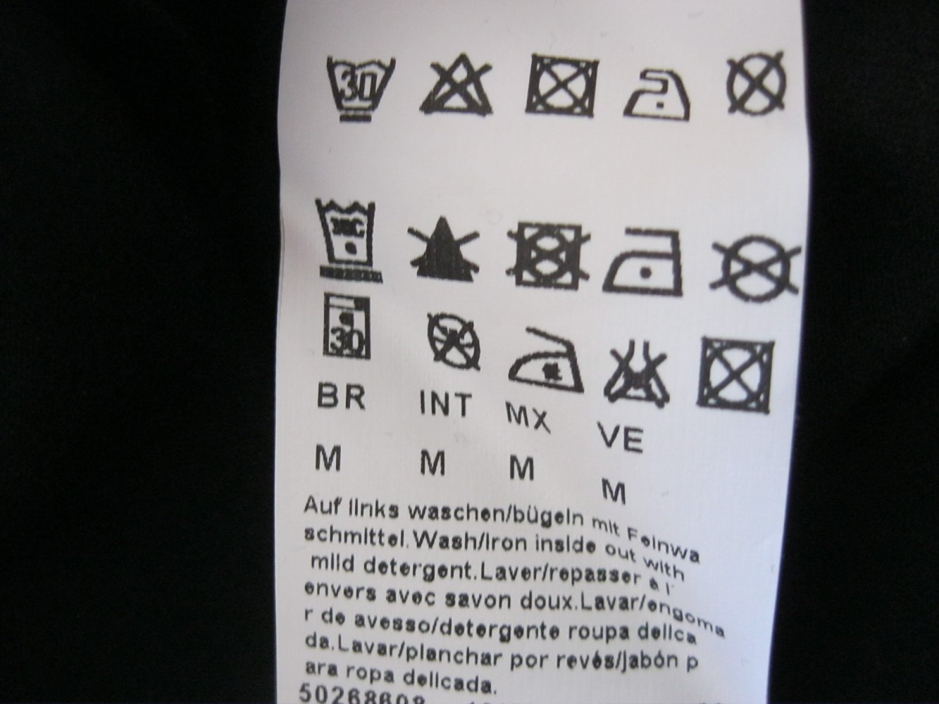 Hugo Boss T-Shirt V-Ausschnitt Baumwolle Schwarz M