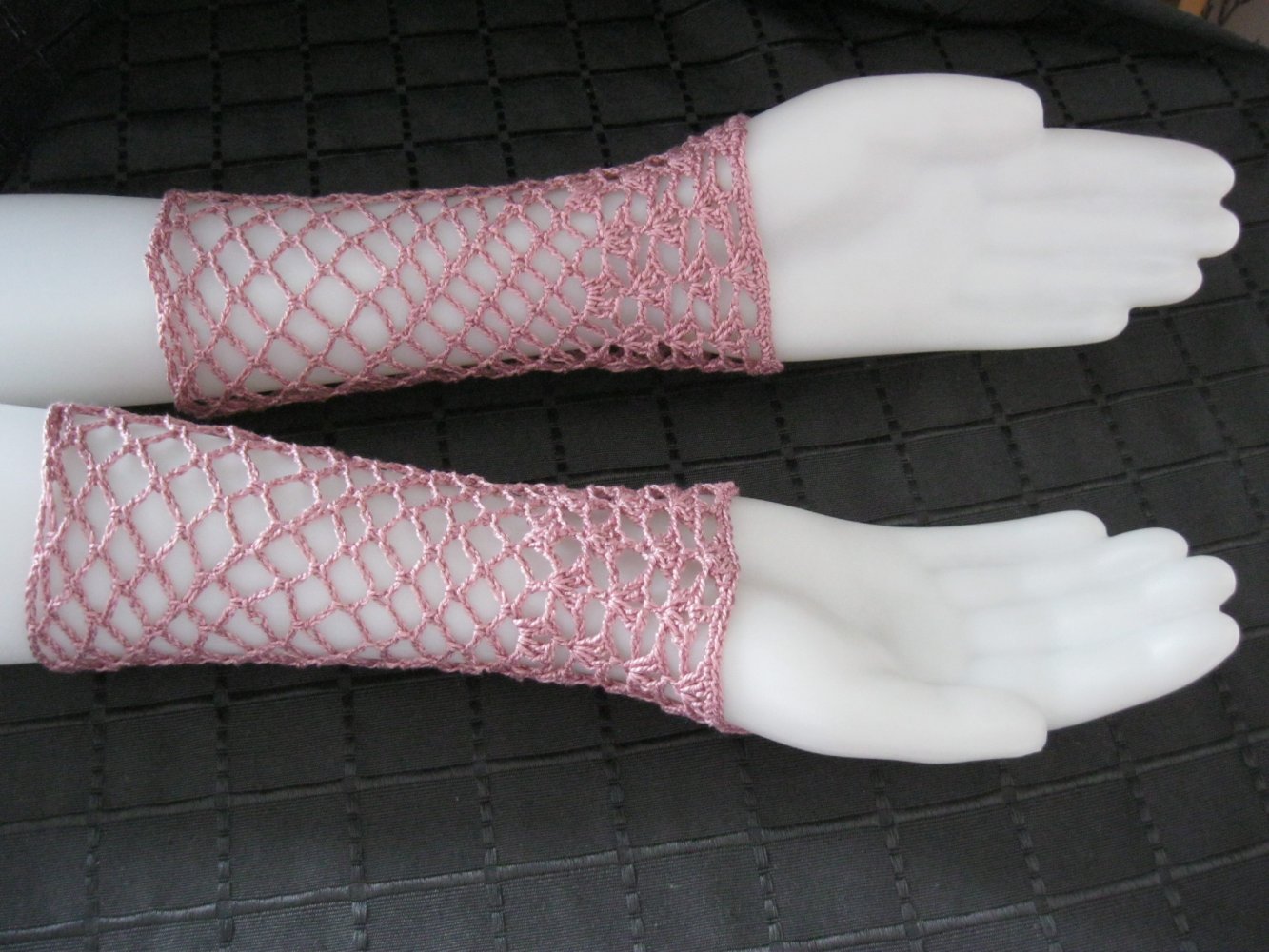NEU Stulpen Handmade Handschuhe Mittelfinger-Schlaufe 100% Baumwolle Altrosa