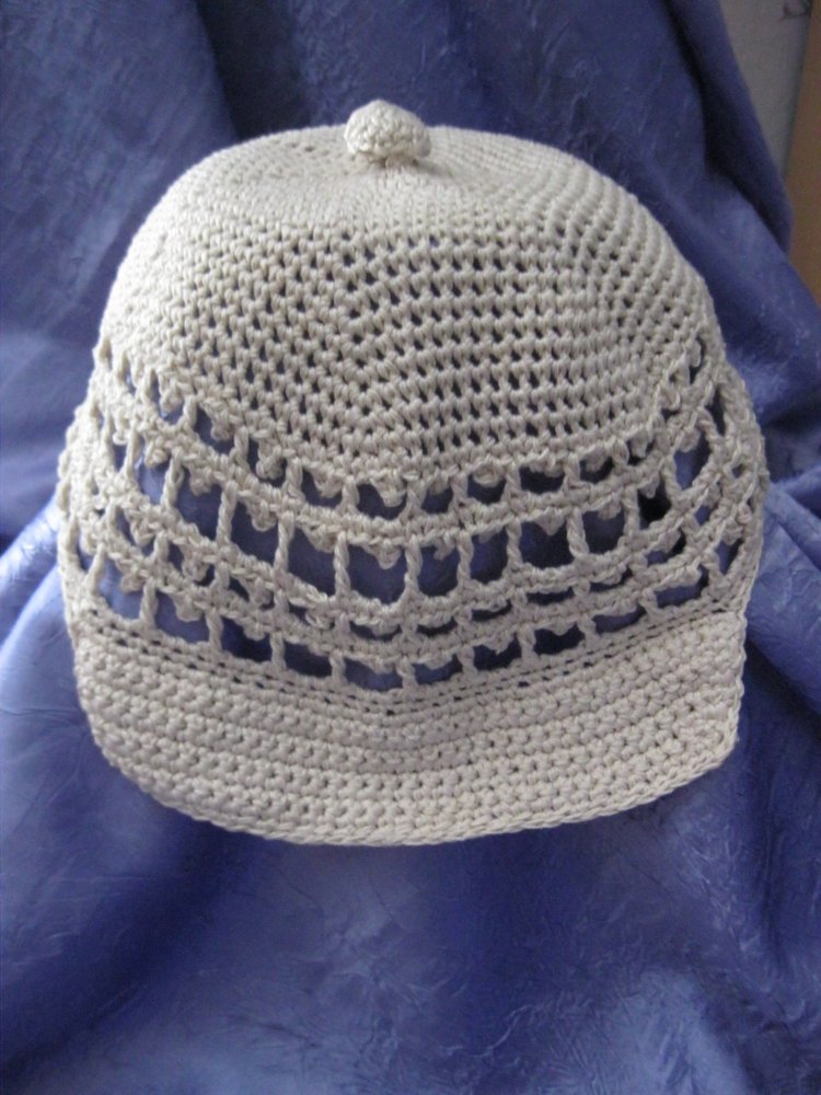 NEU gehäkelte Schirmmütze Handmade 100% Baumwolle Beige