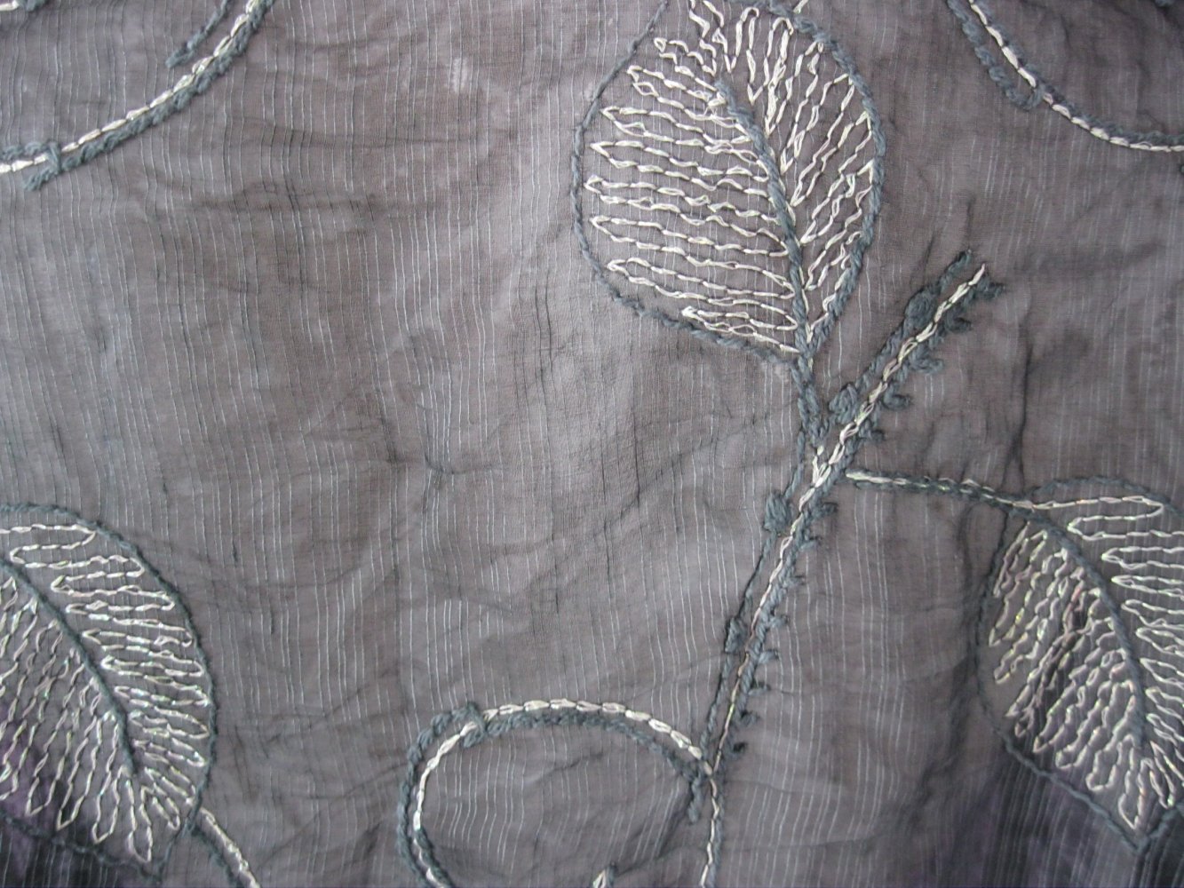 Sulu Kerstin Bernecker Bluse halbtransparent Seide/Leinen/Baumwolle Schwarz/Metallic 42/44
