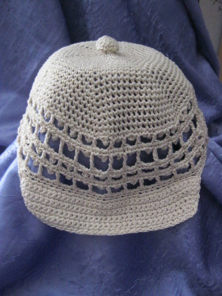 NEU gehäkelte Schirmmütze Handmade 100% Baumwolle Beige