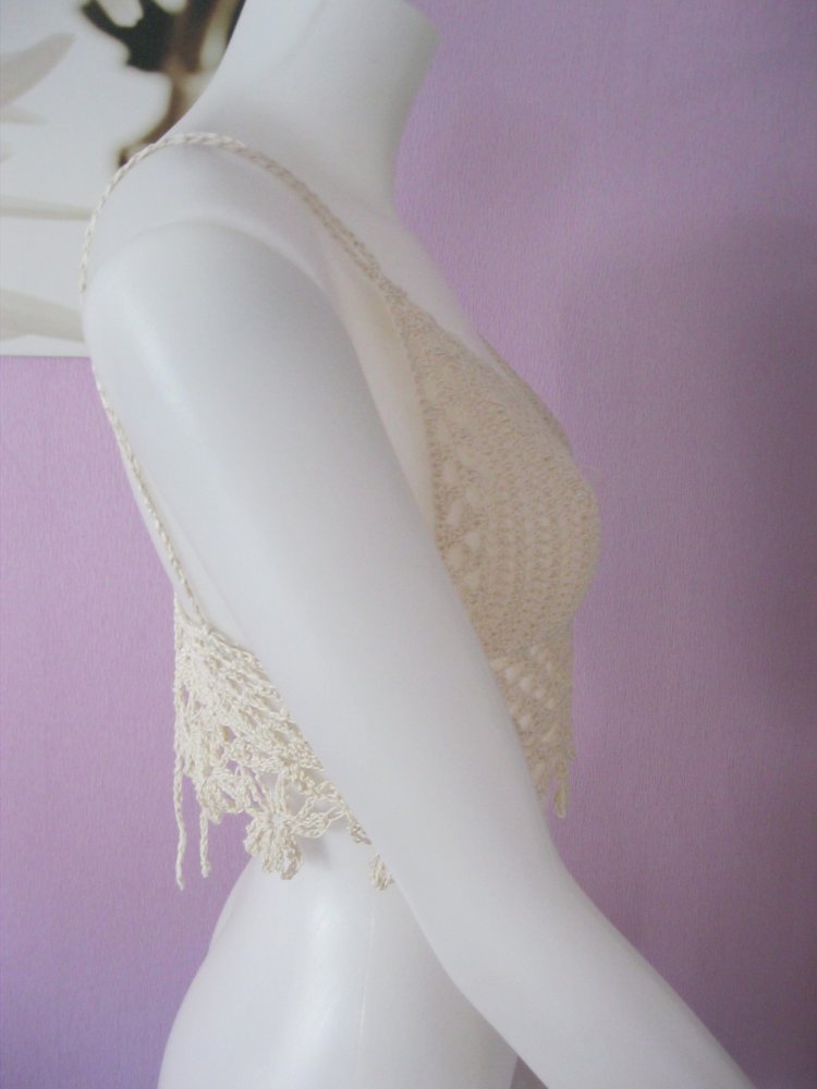 NEU gehäkeltes Top Handmade Blumenrand 100% Baumwolle Cup A/B Beige S-M