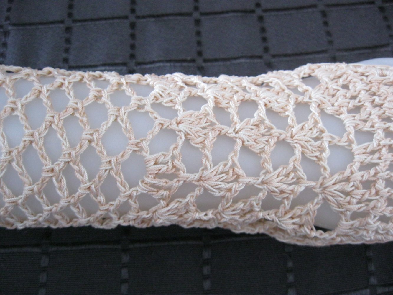 NEU Stulpen Handmade Handschuhe Mittelfinger-Schlaufe 100% Baumwolle Beige/Altrosa meliert