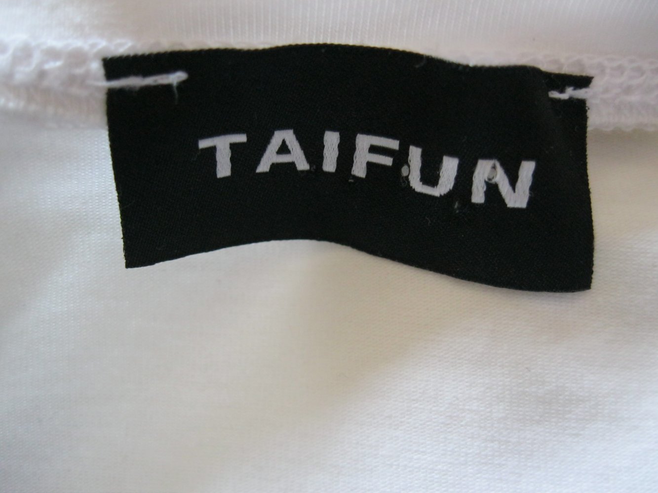 T-Shirt # Front-Print # Taifun # Weiß # 40