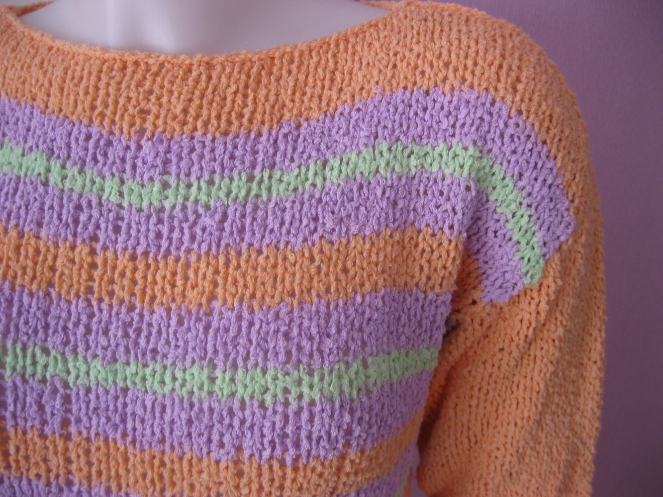 NEU Pullover Strick langärmlig Handmade Aprikose/Flieder/Neongrün Viskose S-M Oversize