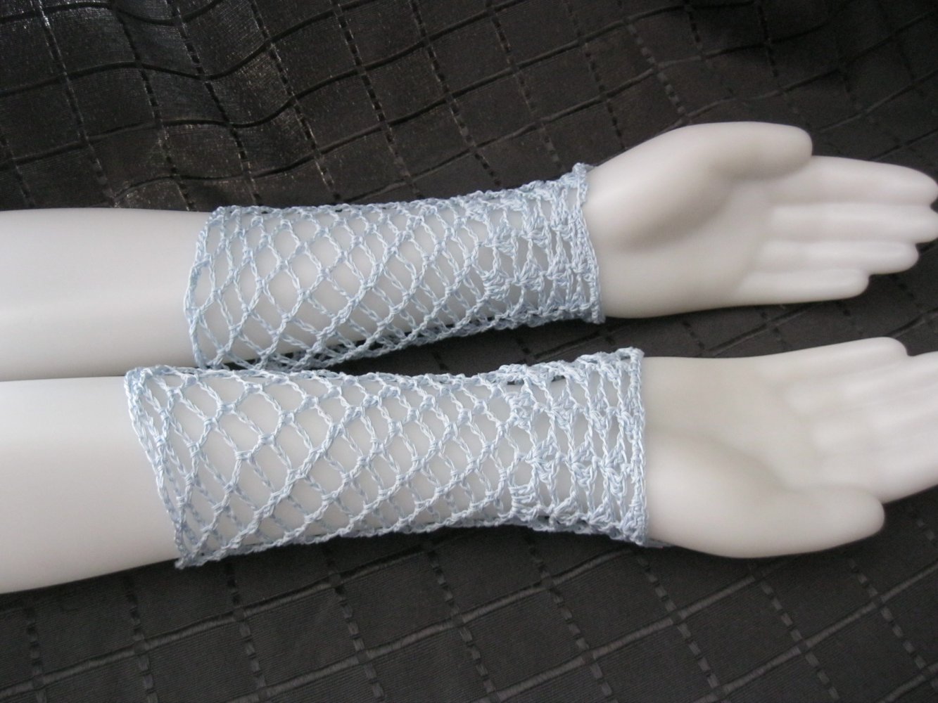 NEU Stulpen Handschuhe Mittelfinger-Schlaufe 100% Baumwolle Hellblau Handmade