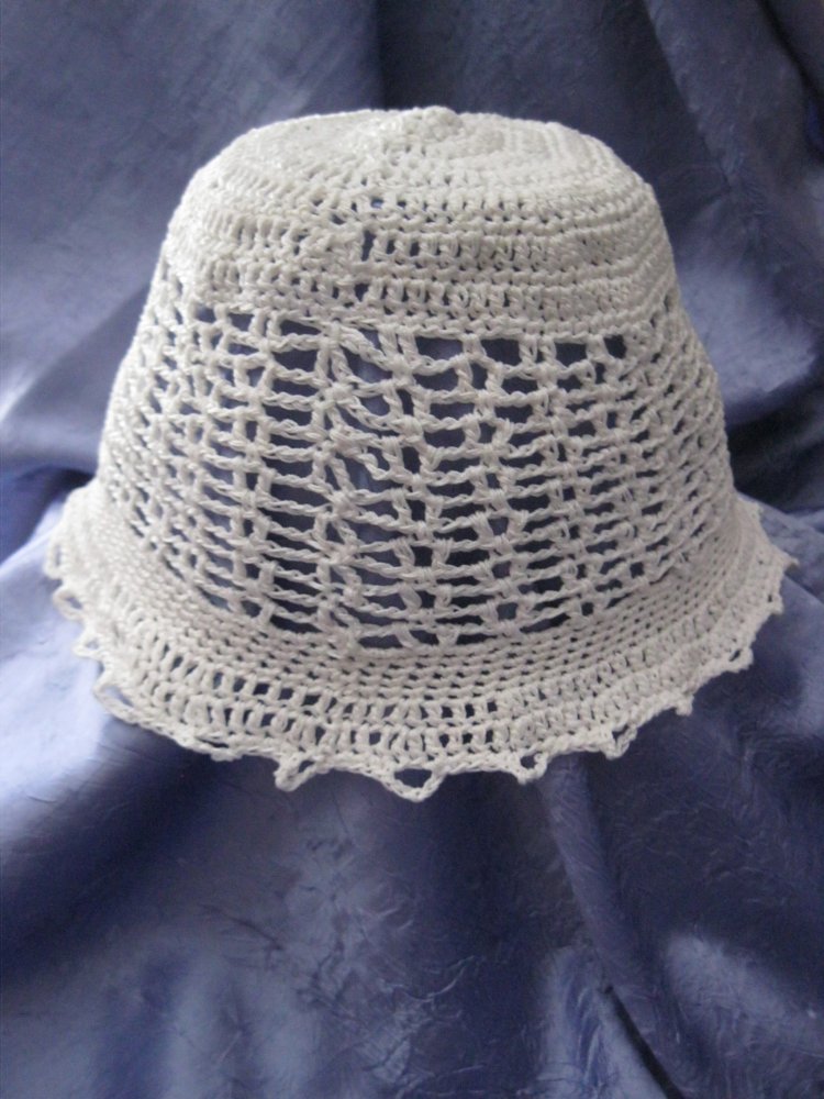 NEU gehäkelter Hut 100% Baumwolle Handmade weiß