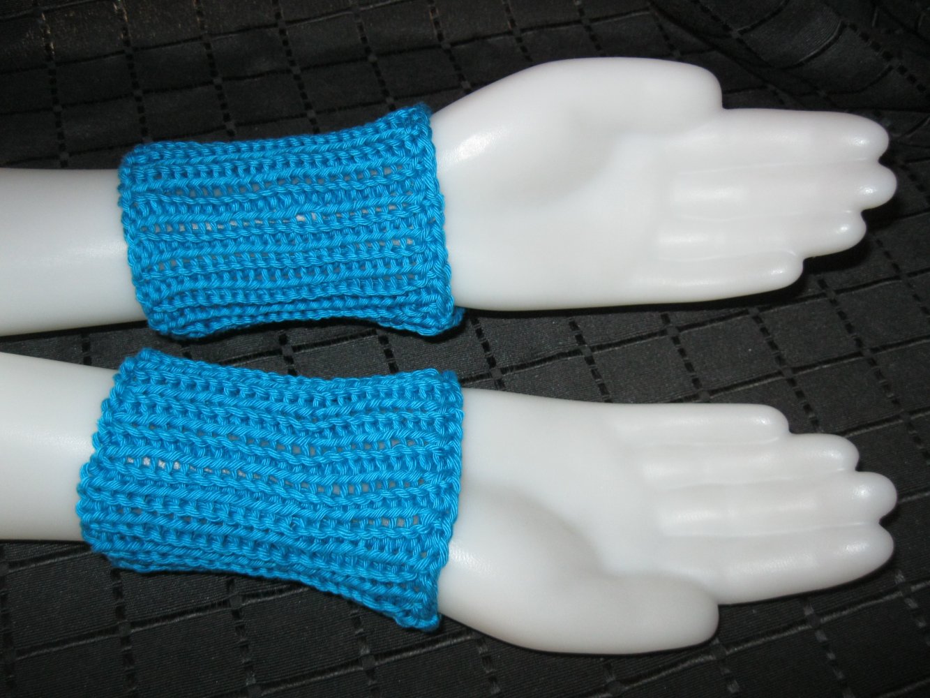 Pulswärmer Stulpen Handgelenkswärmer gestrickt 100% Baumwolle Weiß/Türkis
