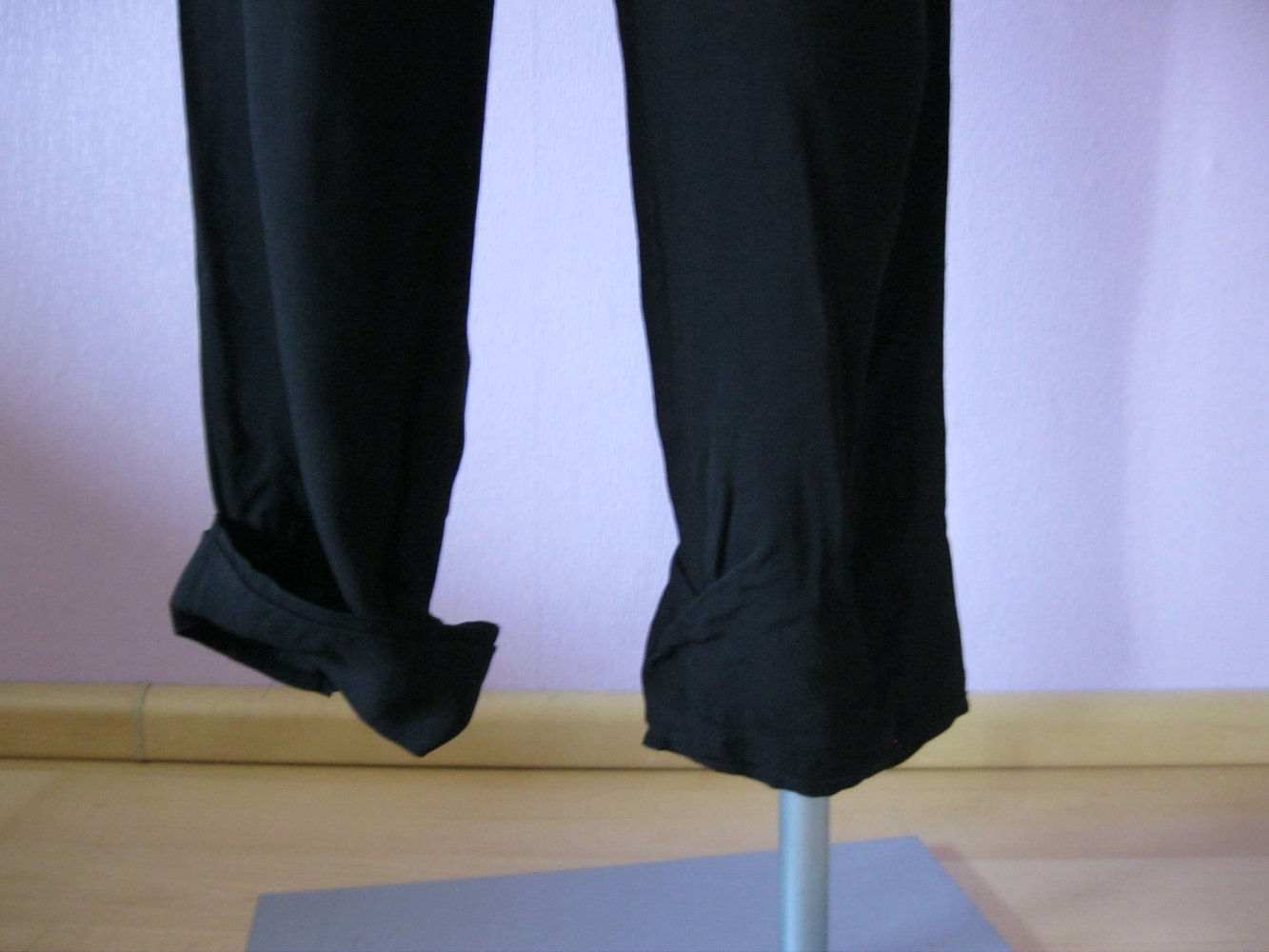 Sommerhose Hugo Boss Stoffhose Niena 100% Viskose Schwarz 36