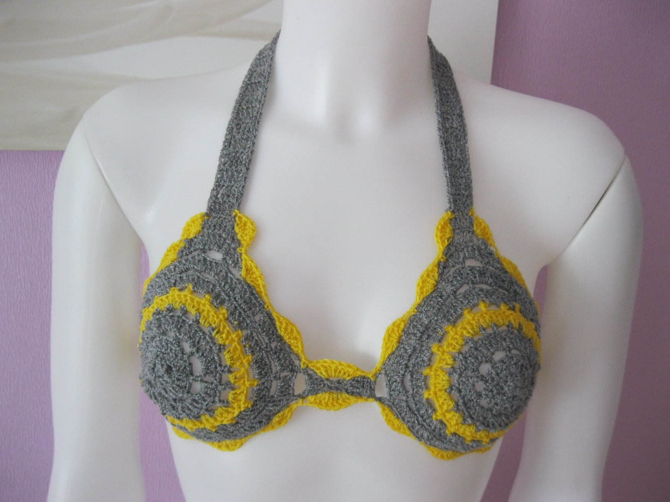 NEU BH-Top / Bikini-Oberteil Handmade Retro-Design Grau/Gelb A-Cup/B-Cup
