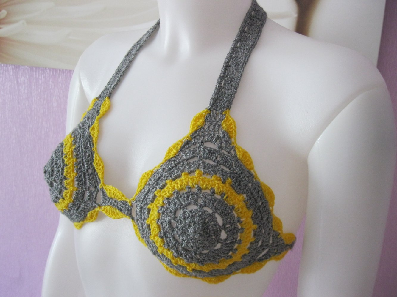 NEU BH-Top / Bikini-Oberteil Handmade Retro-Design Grau/Gelb A-Cup/B-Cup