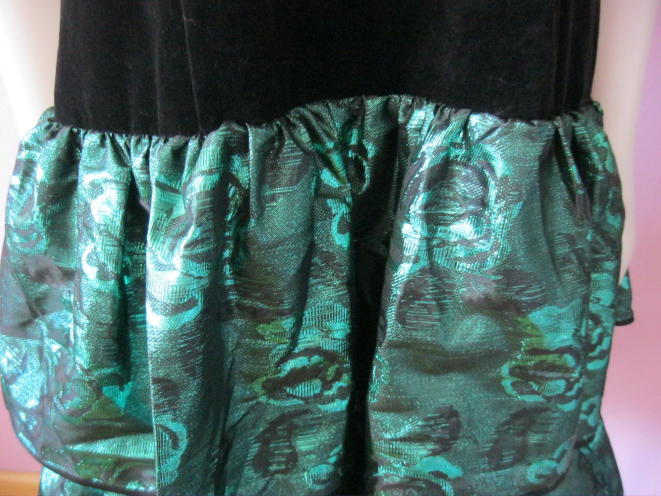 Höpfner Jeunesse # Abendkleid # 70er Jahre # Vintage # Metallic-Grün/Schwarz # 42 (XL)