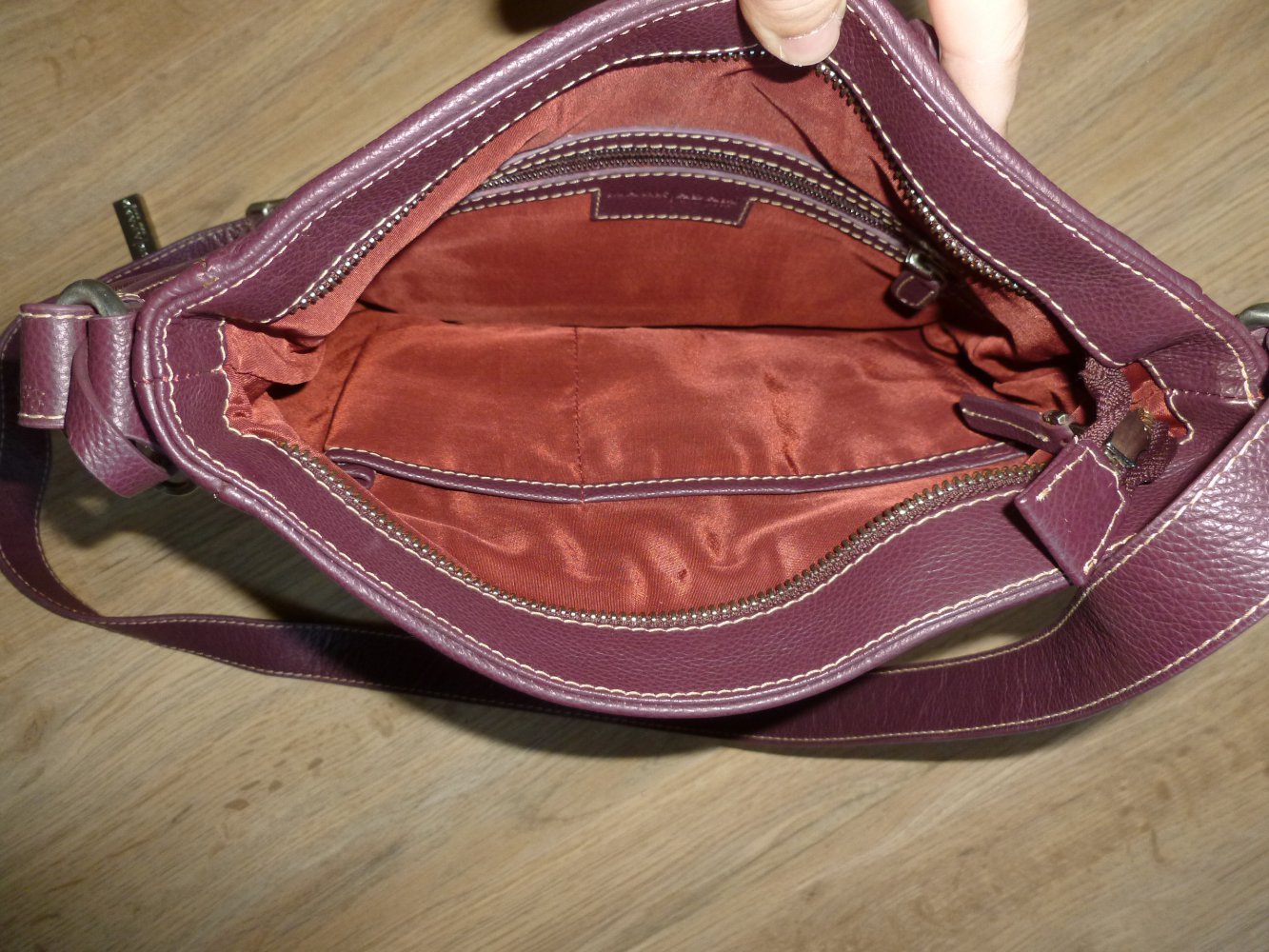 Mark Adam Handtasche Umhängetasche lila Neu