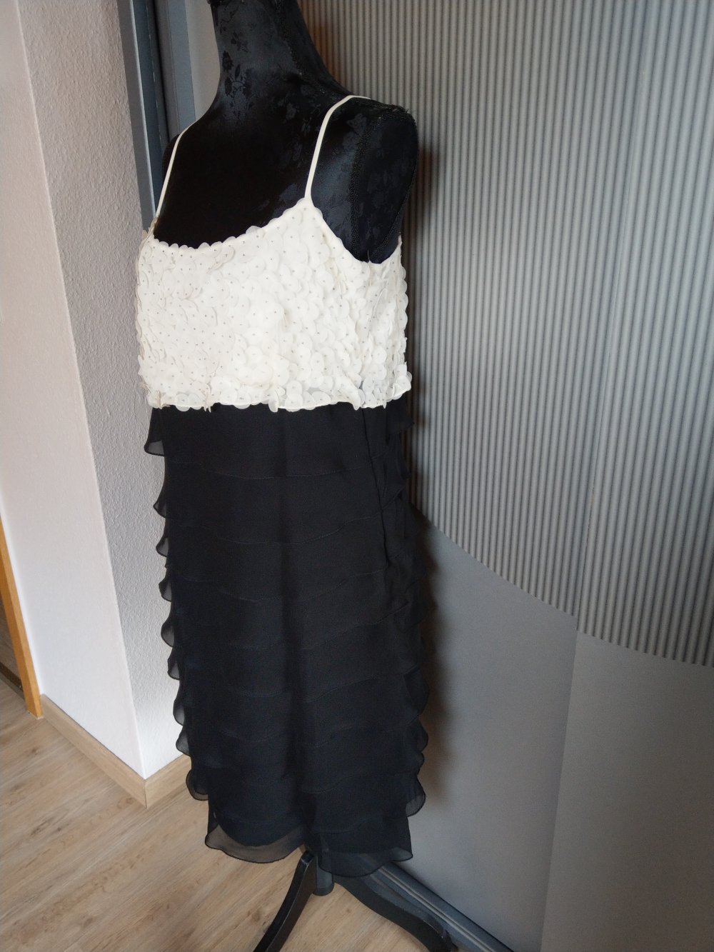 Kleid Cocktailkleid Abendkleid schwarz creme 1 2 3 un deux trois