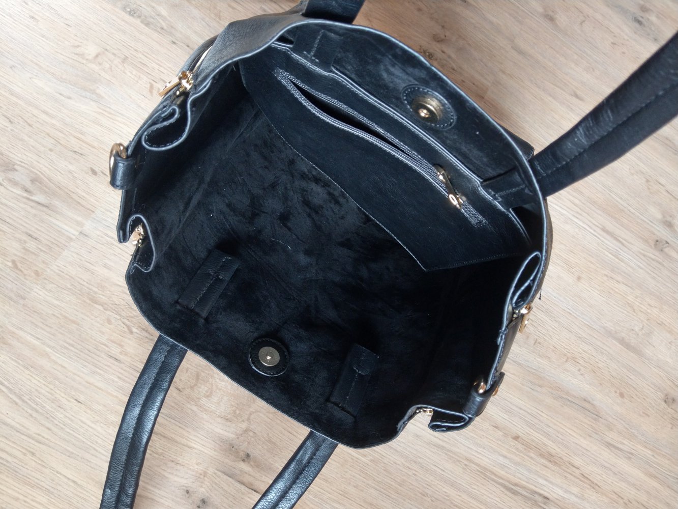 Tasche Schultertasche Kunstleder schwarz Neu