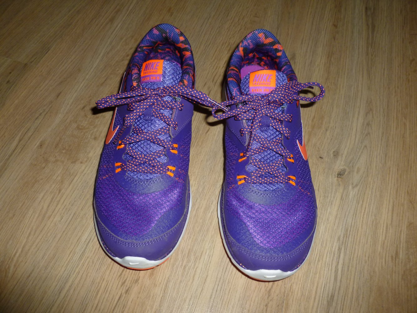 Nike Turnschuhe lila Flex TR 5 38,5