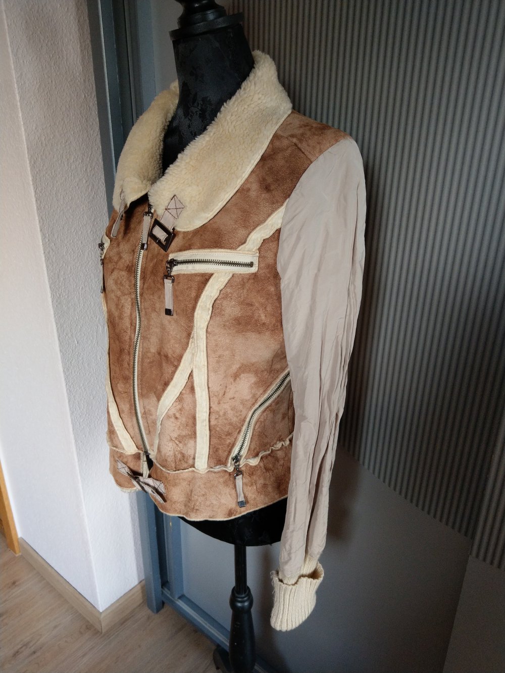 Jacke Fell beige braun Biba Crisca